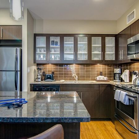 Abode Memphis - Downtown Madison Ave Apartment Bagian luar foto