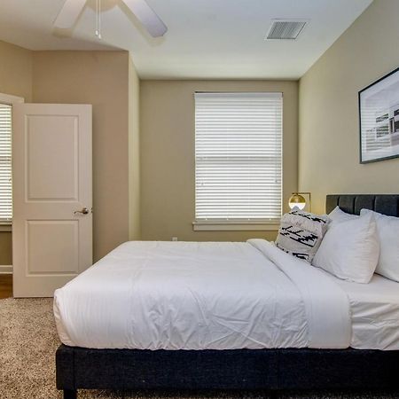Abode Memphis - Downtown Madison Ave Apartment Bagian luar foto