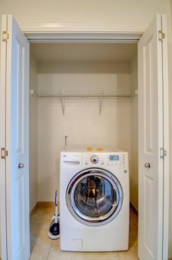 Abode Memphis - Downtown Madison Ave Apartment Bagian luar foto