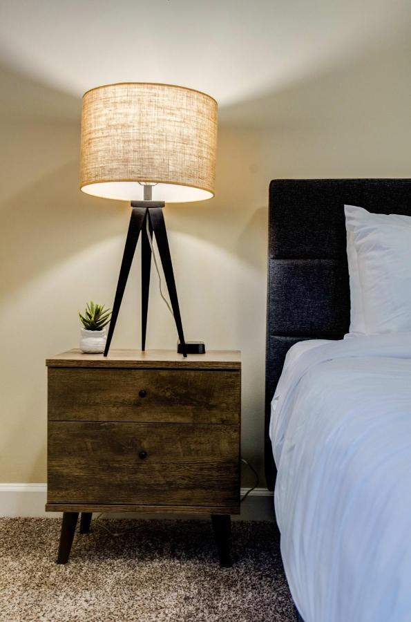 Abode Memphis - Downtown Madison Ave Apartment Bagian luar foto